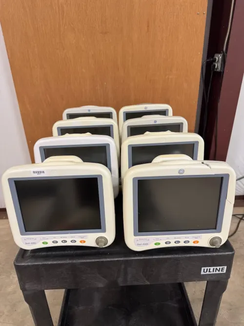 (8) GE Dash 4000 Patient Monitors