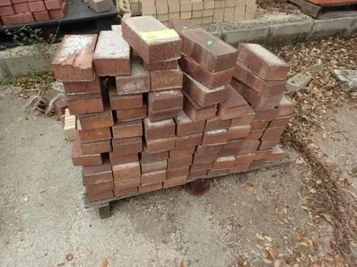 (75+) Red Bricks