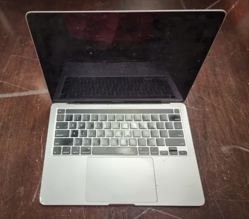 (4) Apple MacBooks