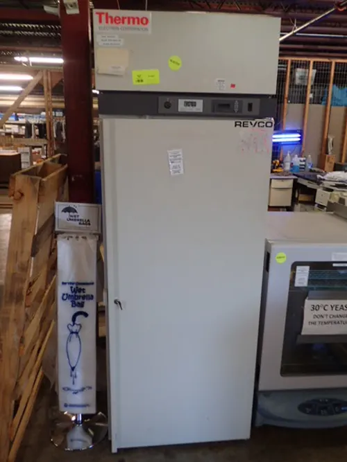 (1) Thermo Electron Corp. Model REL2304A21 Revco Lab Refrigerator