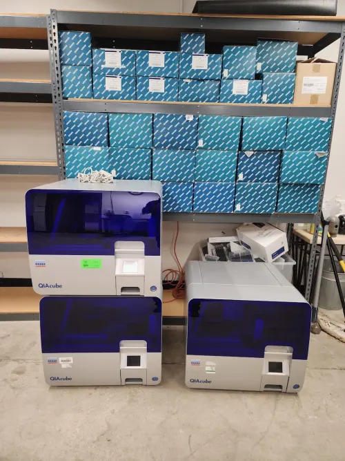 (3) QIAGEN QIAcube 
