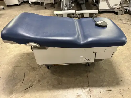 Ritter/Midmark 222 Power Exam Table