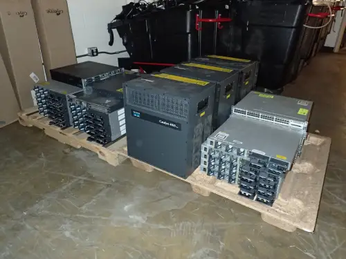 (4) Pallets Assorted Server Components