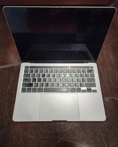 (4) Apple MacBooks