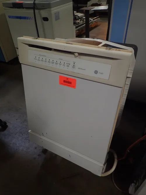 (1) GE Profile Quiet Power 3 Dishwasher