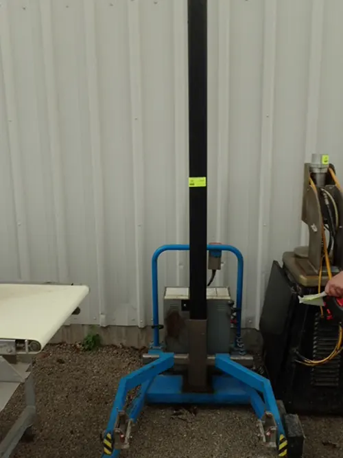 (1) Savage Bros. Co. Liftiltruk 