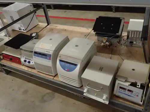 Assorted Lab Equipment