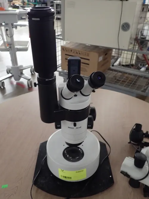 (1) Heerbrugg Wild M3Z Microscope 