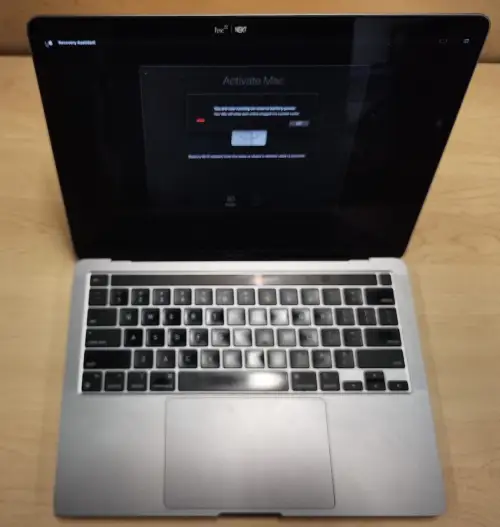(1) Apple MacBook Air, 13"