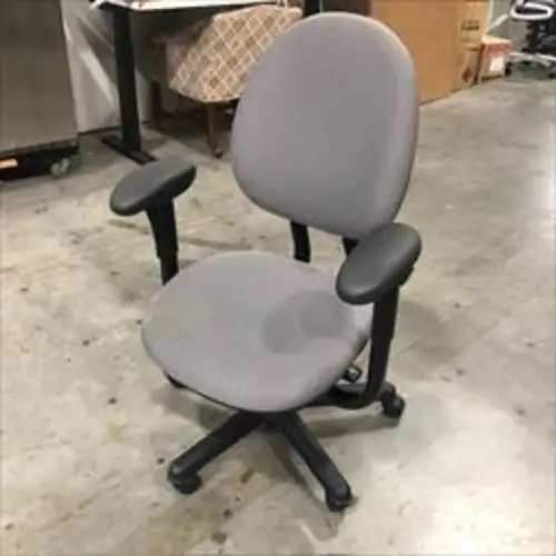 Miscellaneous Furnture Lot