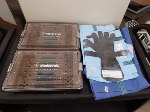 Miscellaneous Cart and Medical Instruments