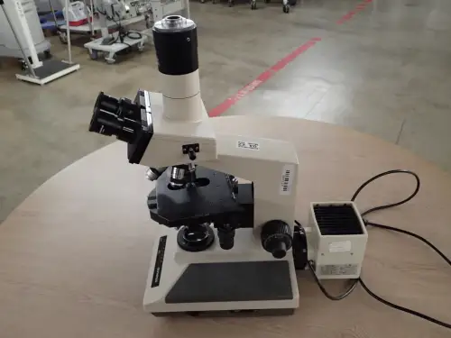(1) Olympus BHS Microscope With (4) Objectives