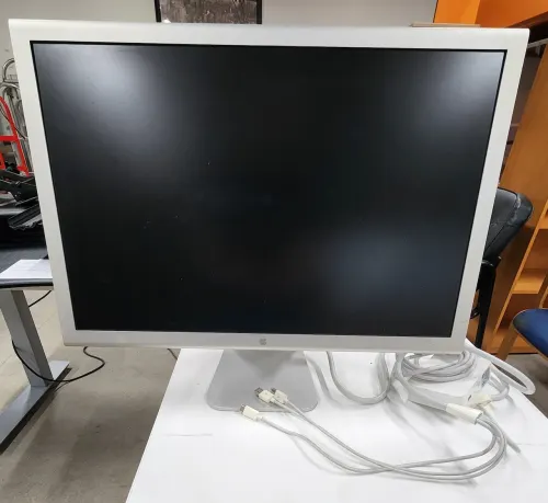 (1) 23" Apple widescreen Cinema HD Display