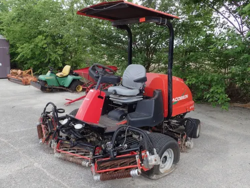 (1) Jacobson LF570 Reel Mower