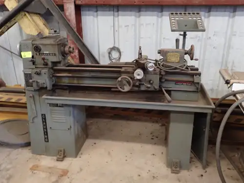 (1) Clausing 5914 Lathe