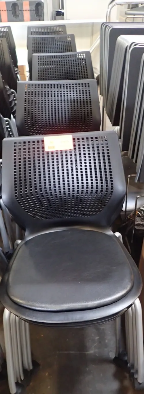 (30) Rolling Chairs