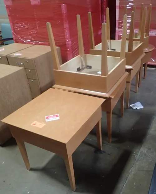 (7) Coffe Tables