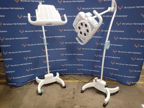 (2) Welch Allyn Green Series 900 Procedure Lights
