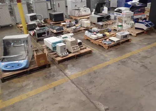 Assorted Laboratory Equipment