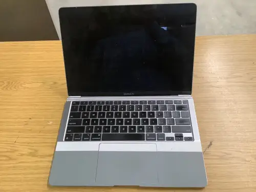 Apple MacBook Air, M1
