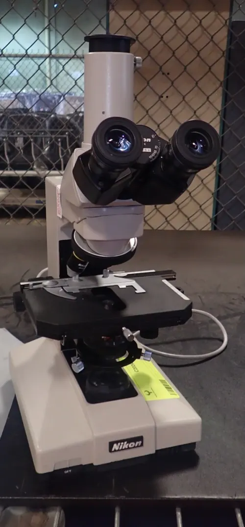 (1) Nikon Labophot Microscope