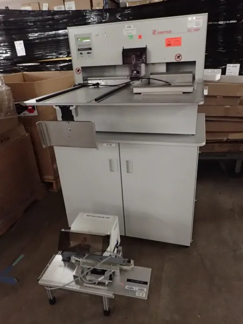 Assorted Lab Equipment