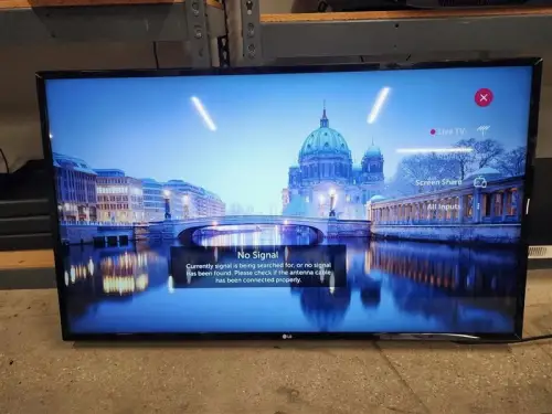 LG 43-inch Class 4K HDR Smart LED UHD TV