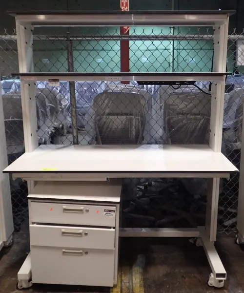 (1) Laboratory Workstation