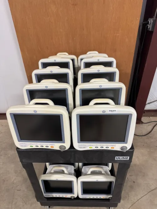 (15) GE Dash 4000 Patient Monitors