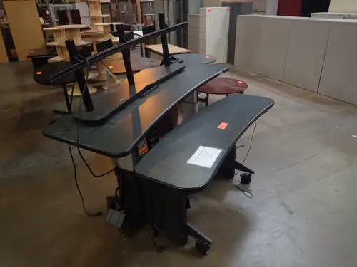 (1) Workstation On Casters