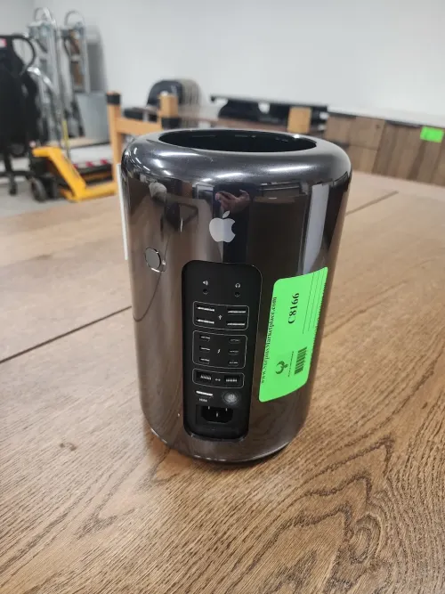 Apple Mac Pro Cylinder