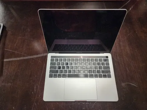 (4) Apple MacBook Pros