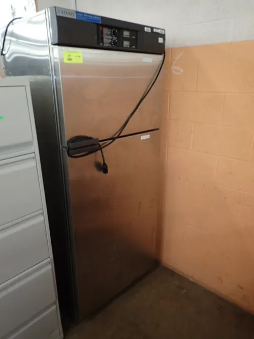 (1) Amsco Warming Cabinet