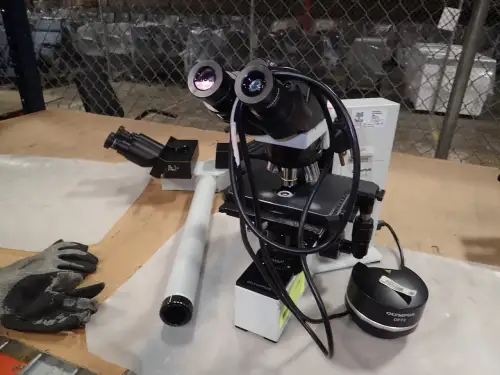 (1) Olympus BX40 Microscope With (4) Objectives