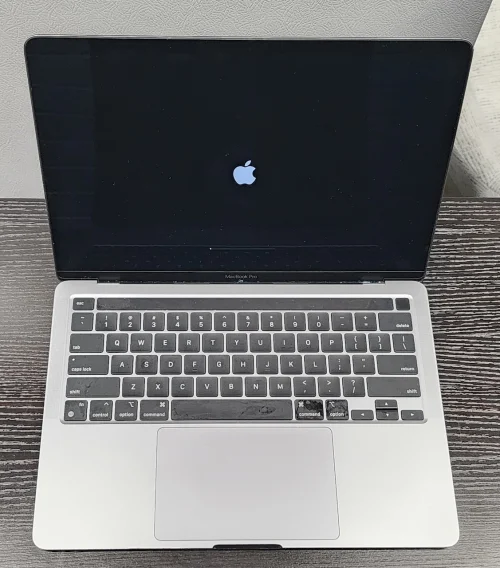 (4) Apple MacBooks