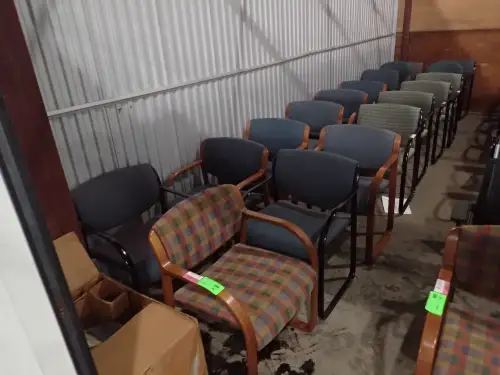 (20) Waiting Room Chairs