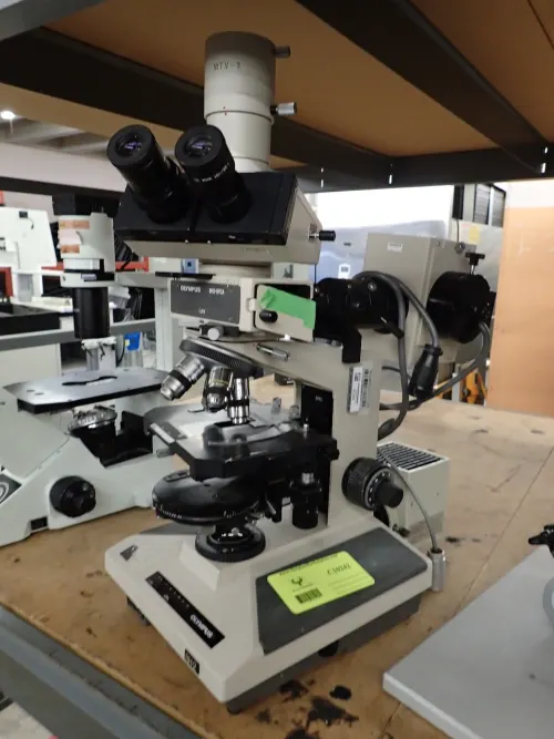 (1) Zeiss iII RS Microscope With (4) Objectives