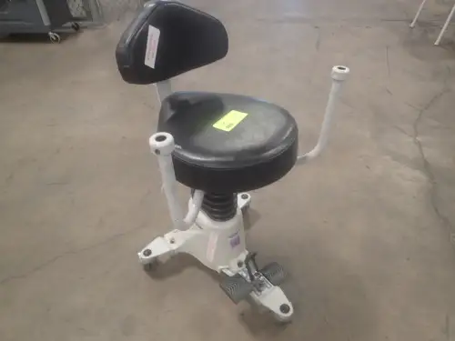 (1) Stryker SurgiStool II 