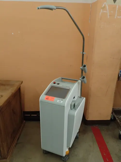 (1) Cutera Excel V Dual Wavelength Laser System