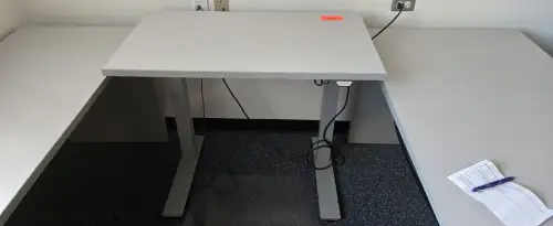 Adjustable Height Standing Desk (6th Floor East)
