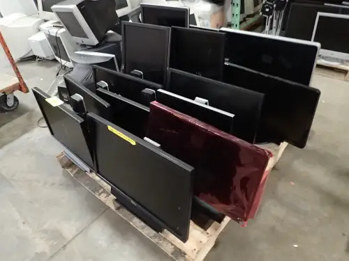 (18) Assorted Computer Monitors