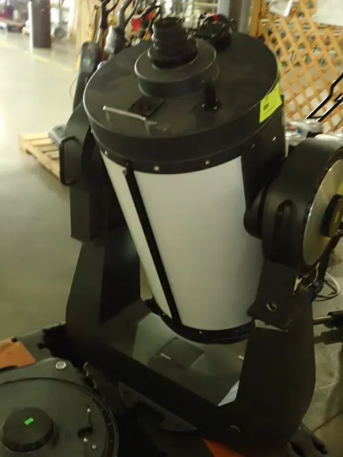 (1) Meade LX200EMC Telescope