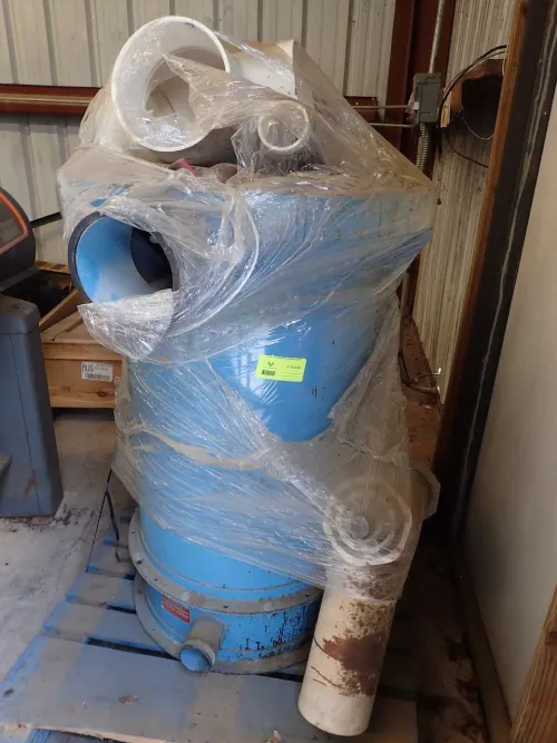 (1) Rommco Dust Collector