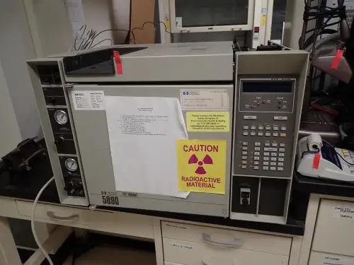 Assorted Lab Equipment (6th Floor West) 