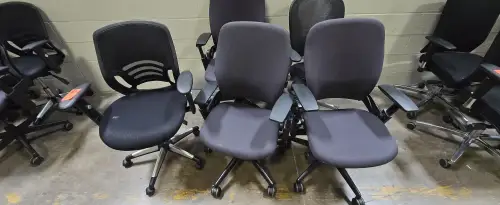 (5) Chairs on casters