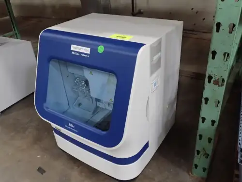 (1) Applied Biosystems Hitachi 3500XL Genetic Analyzer