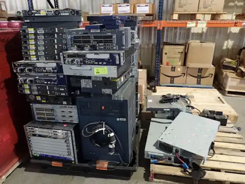 (1) Pallet Assorted Server Components