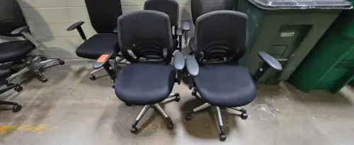(5) Chairs on casters