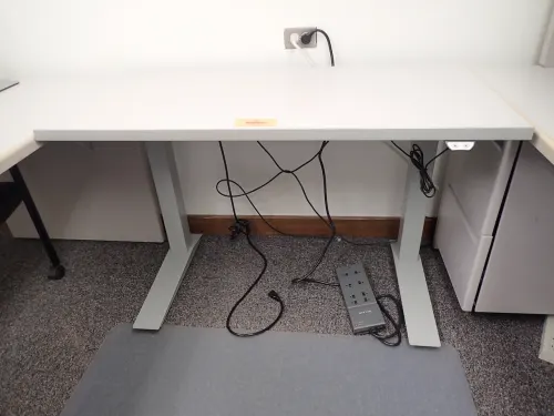 Adjustable Height Standing Desk (1st Floor West)