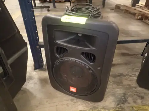 (1) JBL Eon 10 G2 Powered Speaker